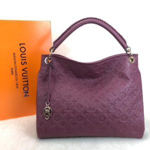 louis vuitton canta Artsy empriente purple 41x32