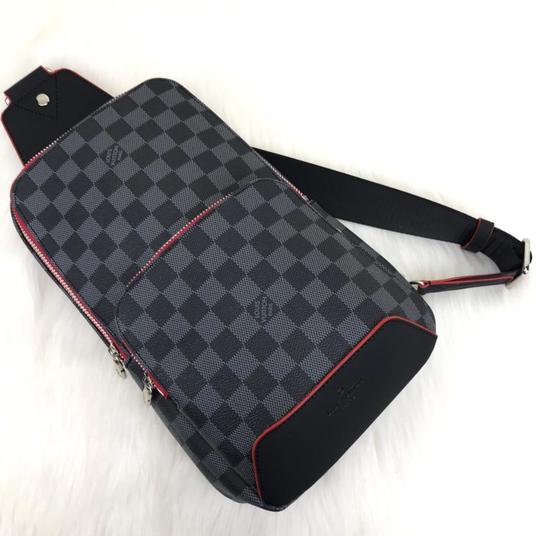 louis vuitton canta Avenue erkek omuz cantasi damier siyah kirmizi 30x20