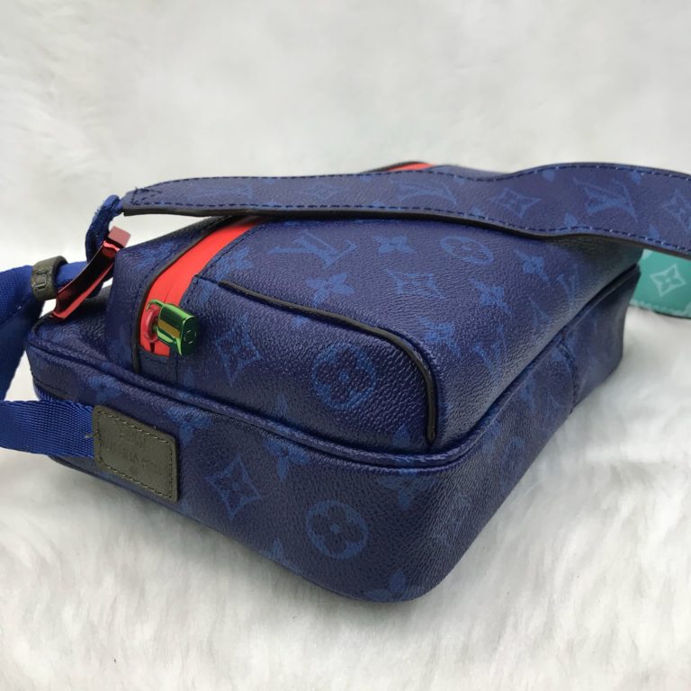 louis vuitton canta Messenger Pm Pacific ithal mavi 26x19x8
