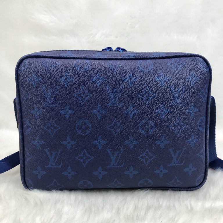 louis vuitton canta Messenger Pm Pacific ithal mavi 26x19x8