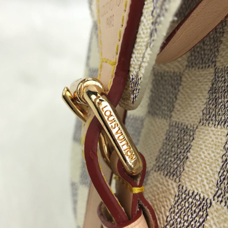 louis vuitton canta Montsouris sirt cantasi beyaz gri 29x26