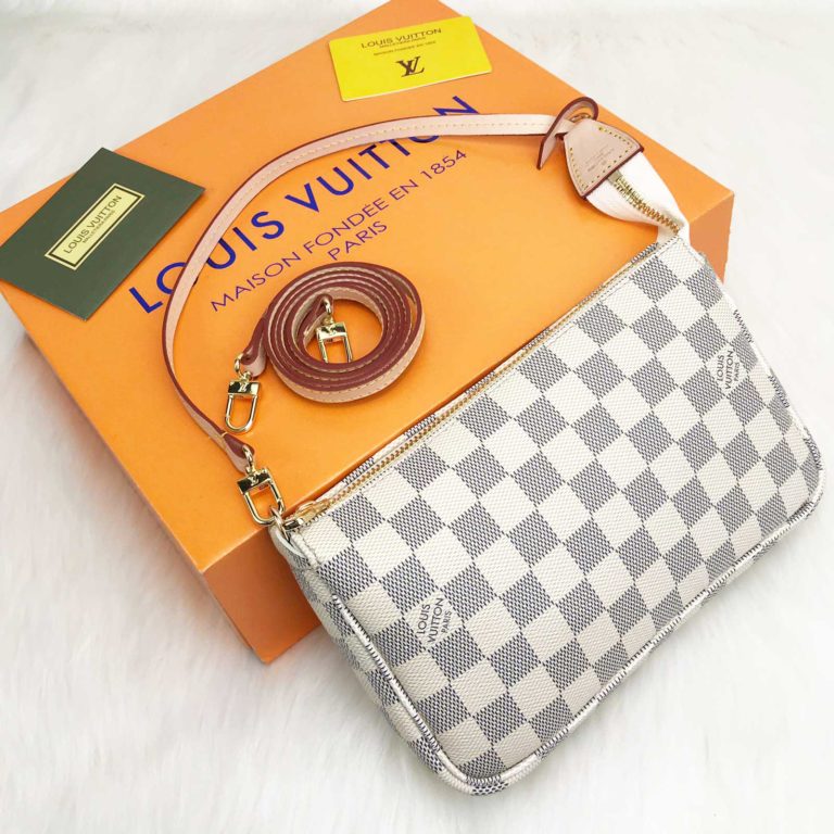 louis vuitton canta Pochette accessories beyaz 22x14