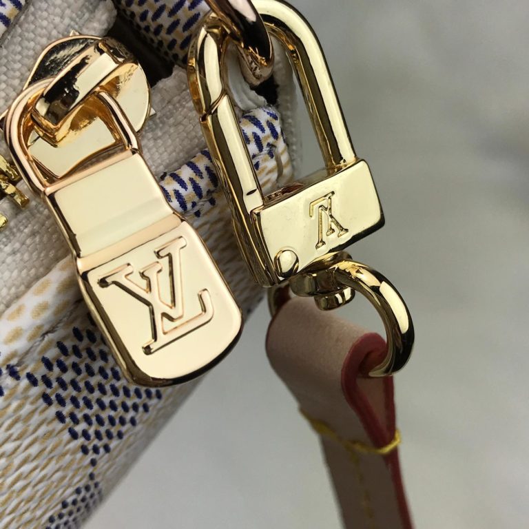 louis vuitton canta Pochette accessories beyaz 22x14