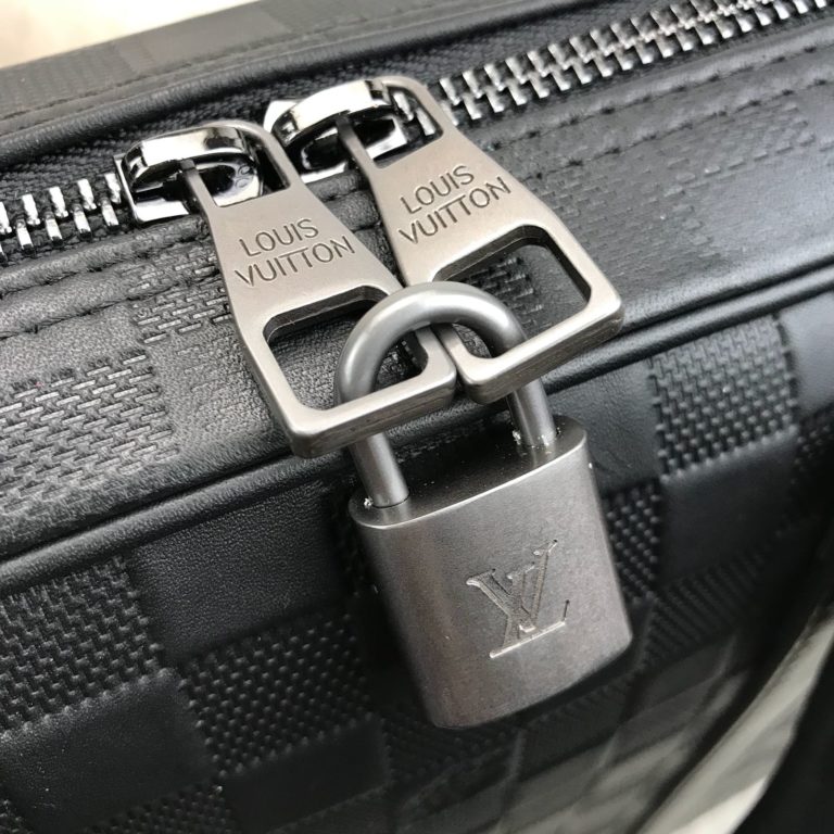 louis vuitton canta Porte V laptop cantasi siyah infini 41x31x7