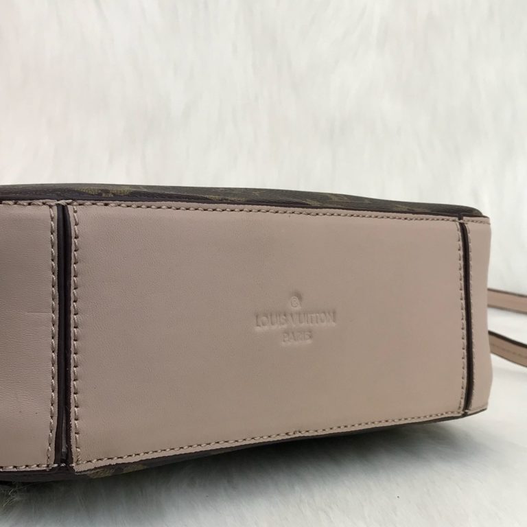 louis vuitton canta Saintonge 22x15