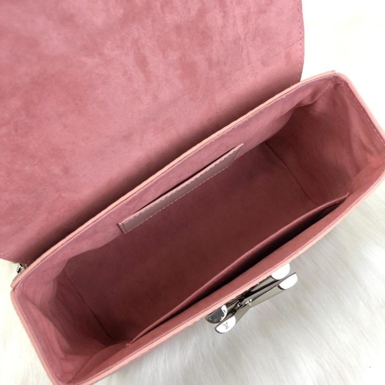 louis vuitton canta Twist MM pudra pembe 23x18x8