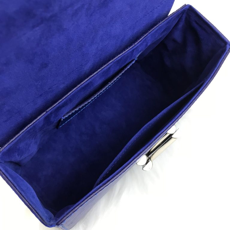 louis vuitton canta Twist MM saks mavi 23x18x8