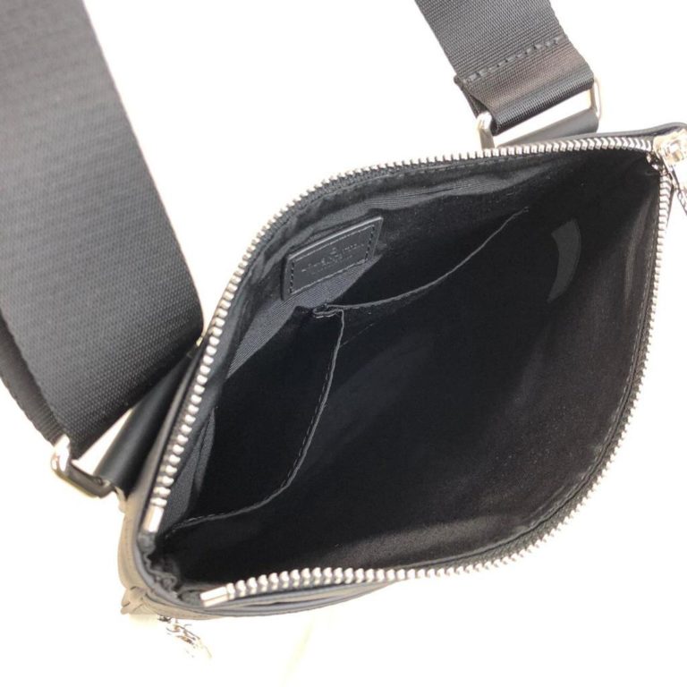 louis vuitton canta Valmy Postaci siyah unisex 25x25