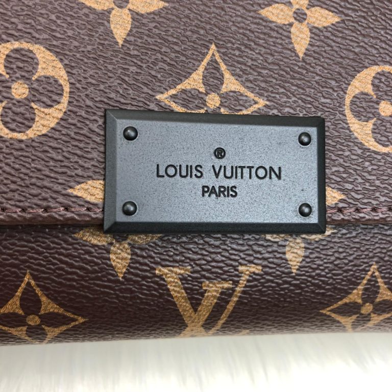 louis vuitton canta district PM monogram desen 25x25