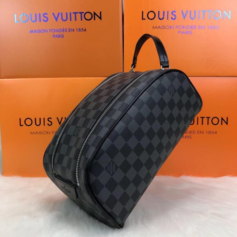louis vuitton canta erkek el cantasi Toiletry Pouch siyah 28x16