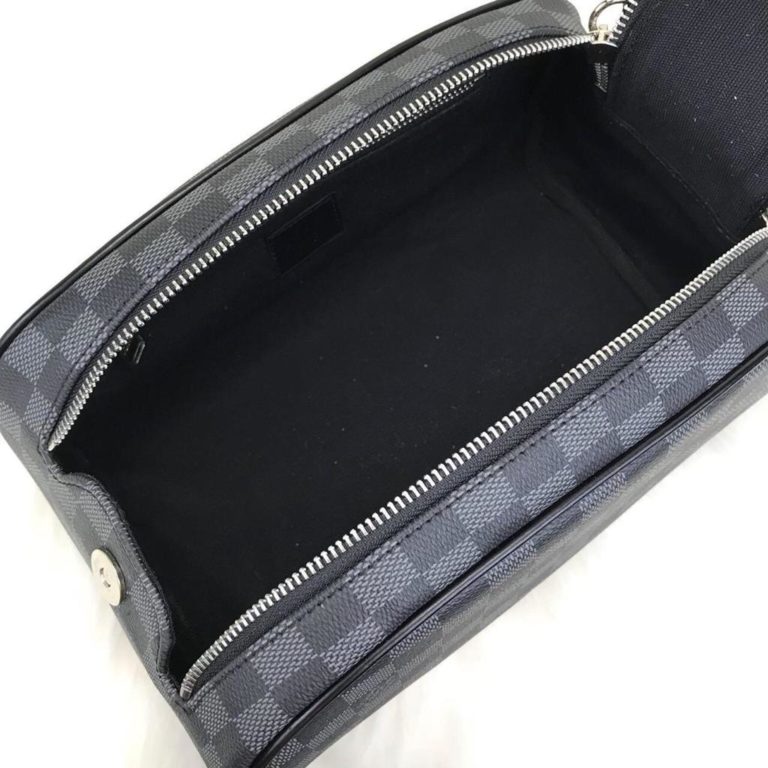 louis vuitton canta erkek el cantasi Toiletry Pouch siyah 28x16