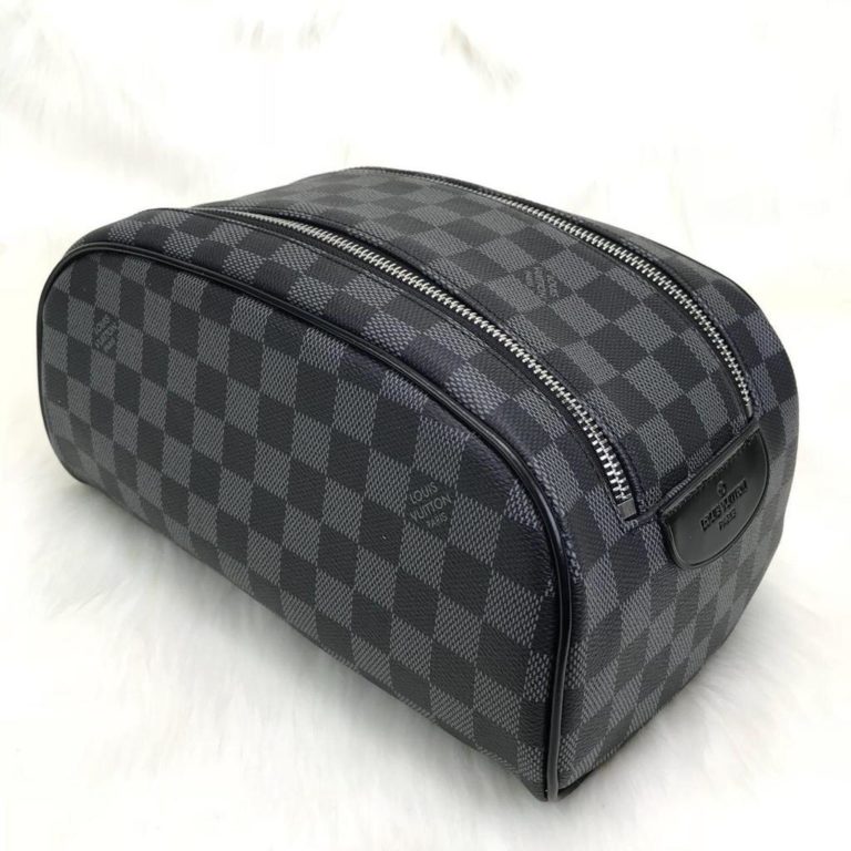louis vuitton canta erkek el cantasi Toiletry Pouch siyah 28x16