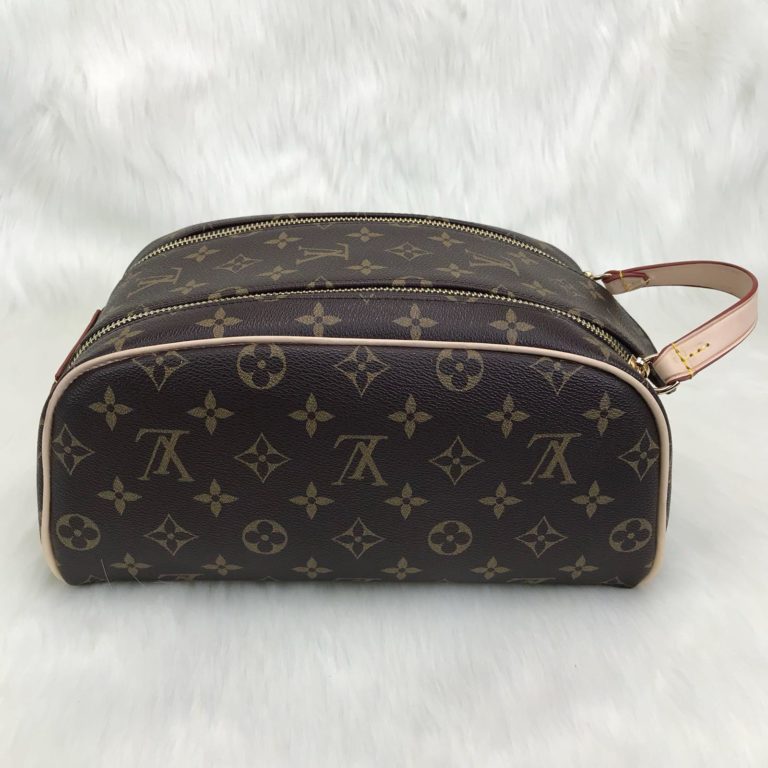 louis vuitton canta erkek el king size toiletry monogram 26x18