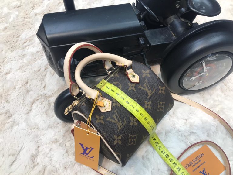 louis vuitton canta nano boy 14cm