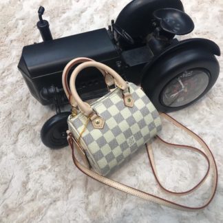 louis vuitton canta nano boy beyaz 14cm