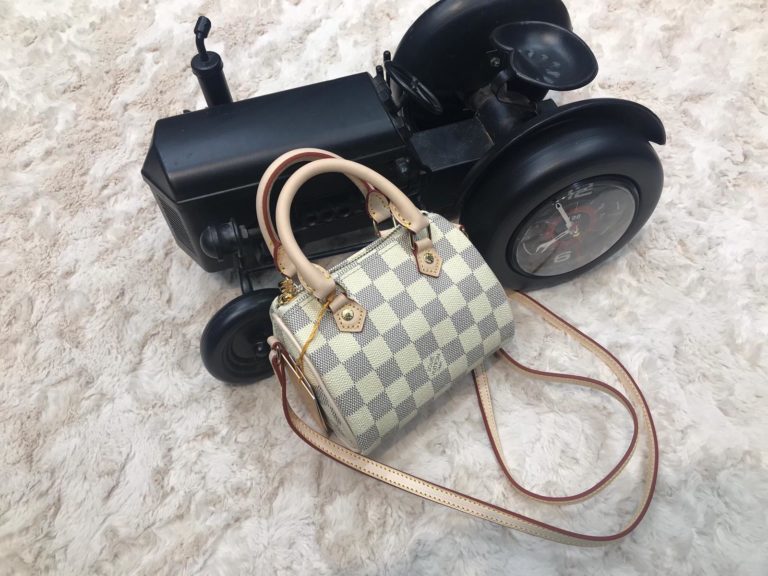 louis vuitton canta nano boy beyaz 14cm