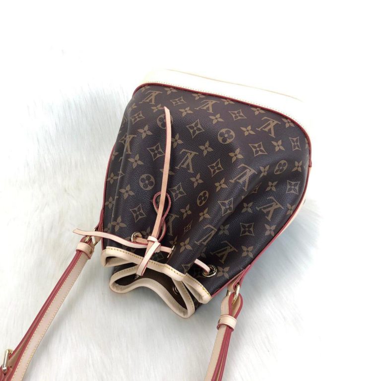 louis vuitton canta petit noe buzgulu monogram 27x27x21