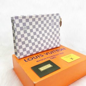 louis vuitton canta portfoy toiletry beyaz damier 26x20
