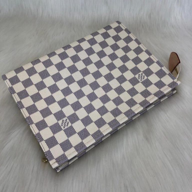 louis vuitton canta portfoy toiletry beyaz damier 26x20