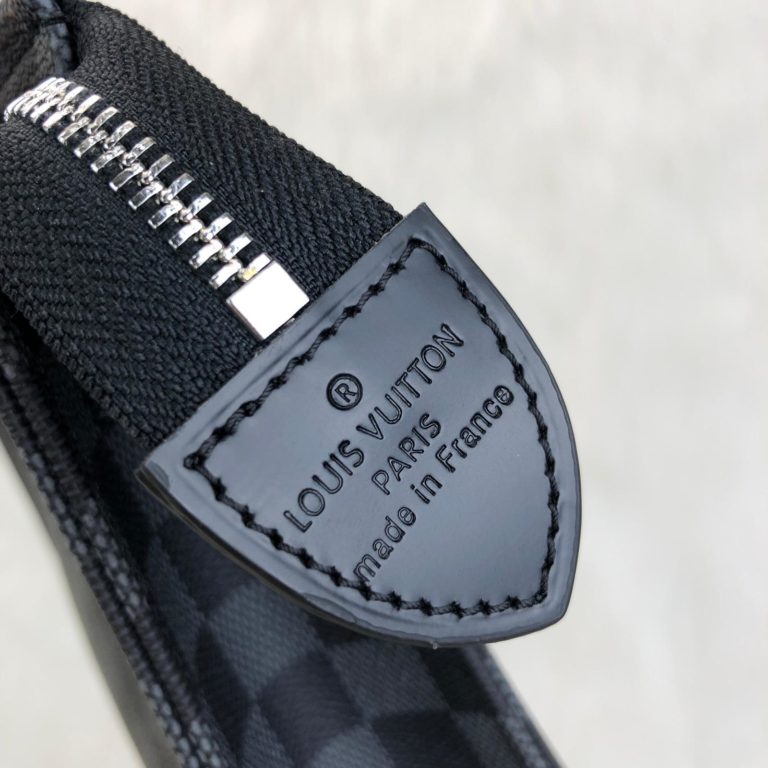 louis vuitton canta portfoy toiletry siyah damier 26x20