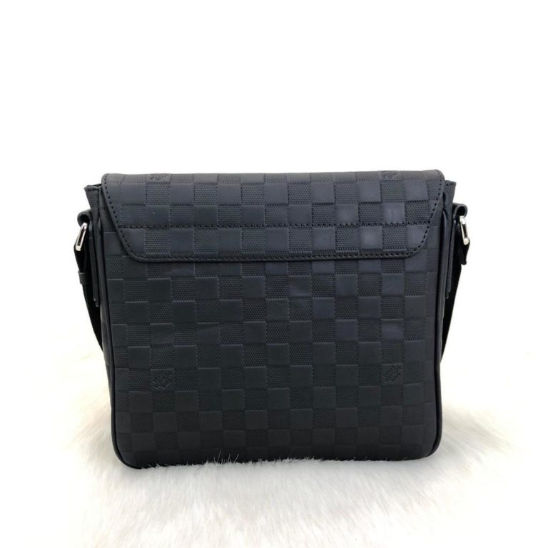 louis vuitton canta postaci District PM infini 25x25