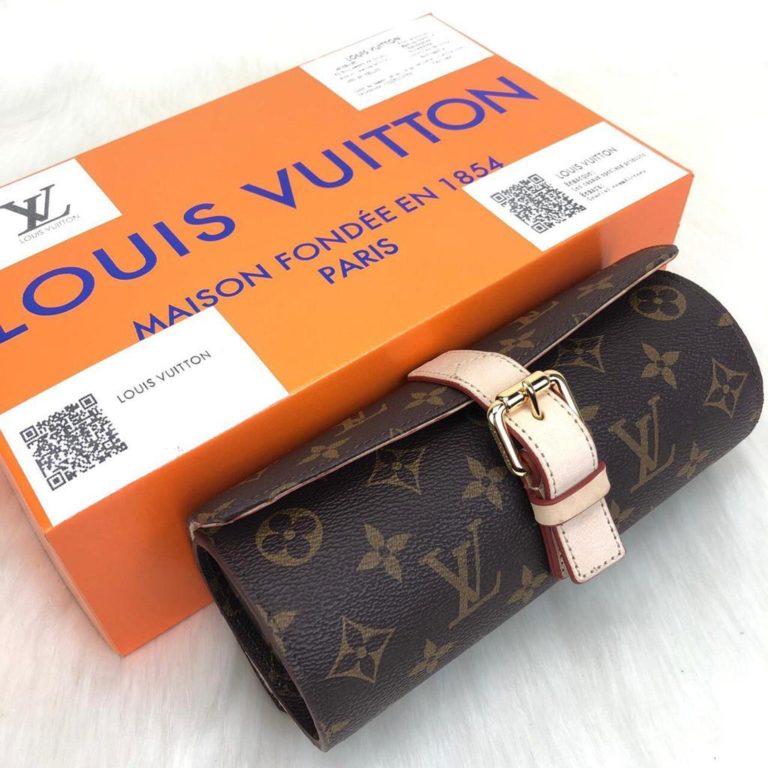 louis vuitton canta saat cantasi monogram 3 case 20x8