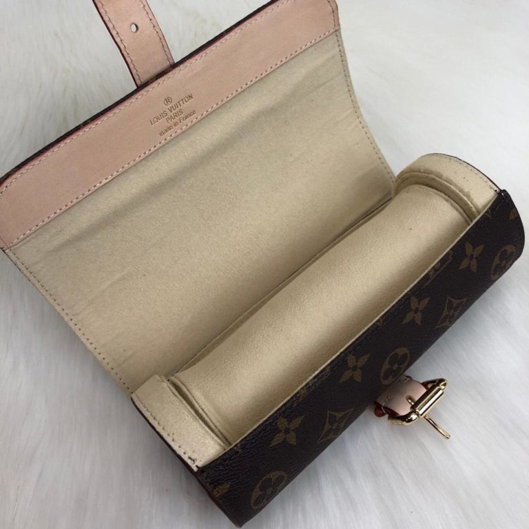 louis vuitton canta saat cantasi monogram 3 case 20x8