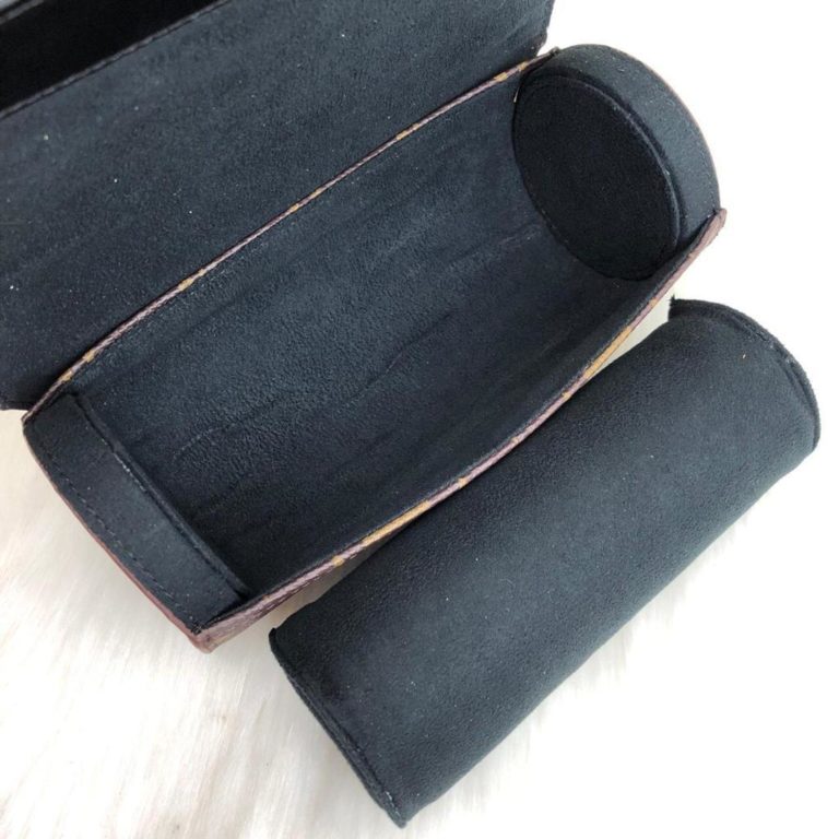 louis vuitton canta saat cantasi monogram bej 3 case 20x8