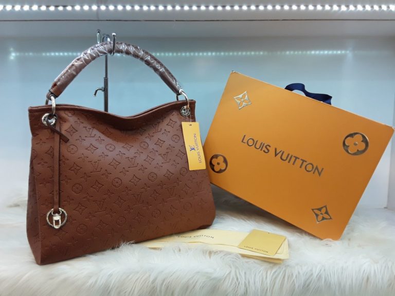 louis vuitton canta suni deri artsy buyuk boy taba 46x32