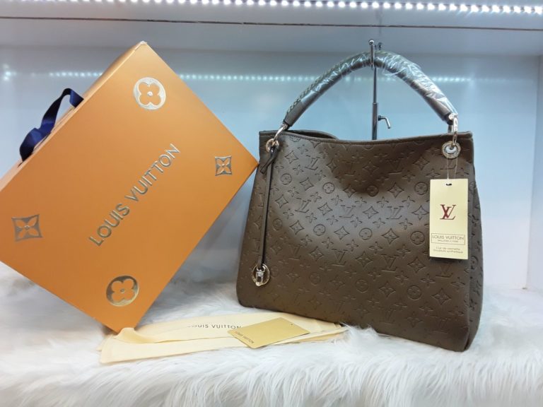 louis vuitton canta suni deri artsy buyuk boy vizon 46x32