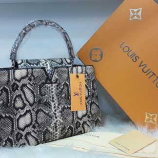 louis vuitton canta suni deri capucines cift askili yilan deseni 36x23