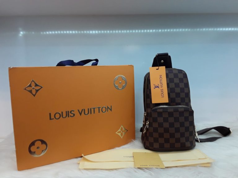 louis vuitton canta suni deri erkek omuz damier kahve 30x20
