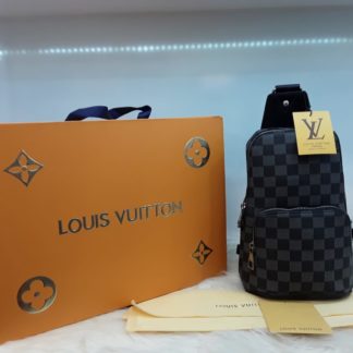 louis vuitton canta suni deri erkek omuz damier siyah 30x20