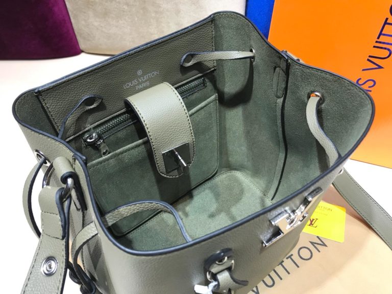 louis vuitton canta suni deri lockme bucket yesil 25x27