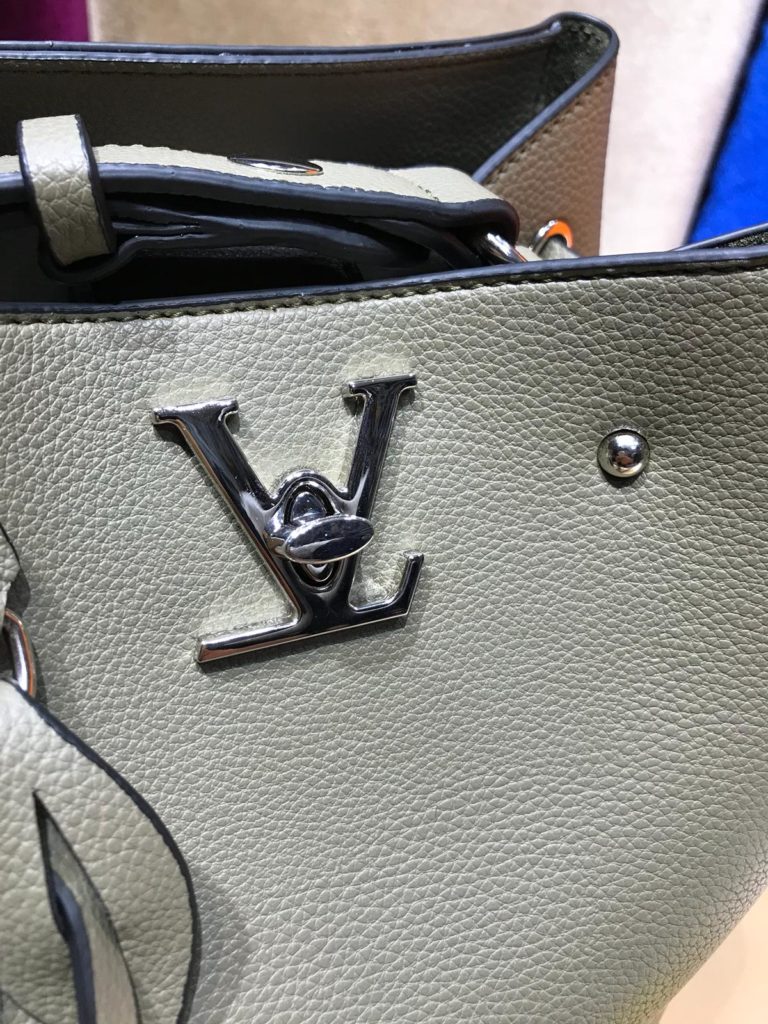 louis vuitton canta suni deri lockme bucket yesil 25x27