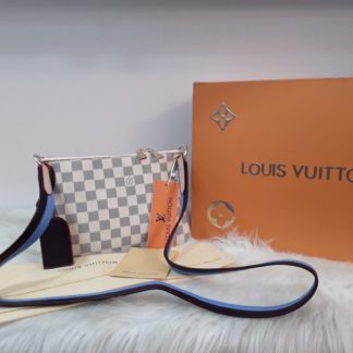 louis vuitton canta suni deri lorette beyaz damier capraz askili mavi 27x18