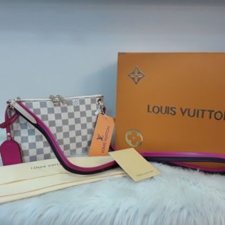 louis vuitton canta suni deri lorette beyaz damier capraz askili pembe 27x18