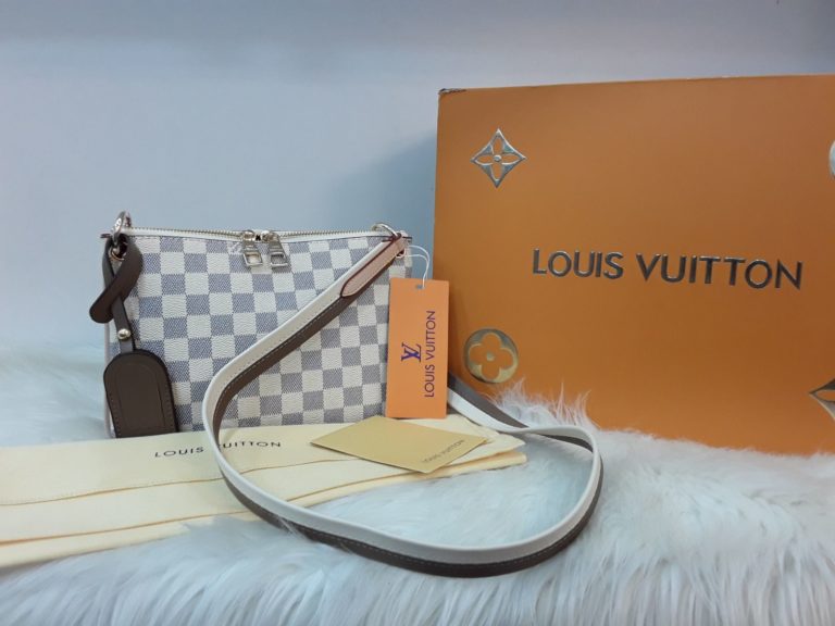 louis vuitton canta suni deri lorette beyaz damier capraz askili vizon 27x18