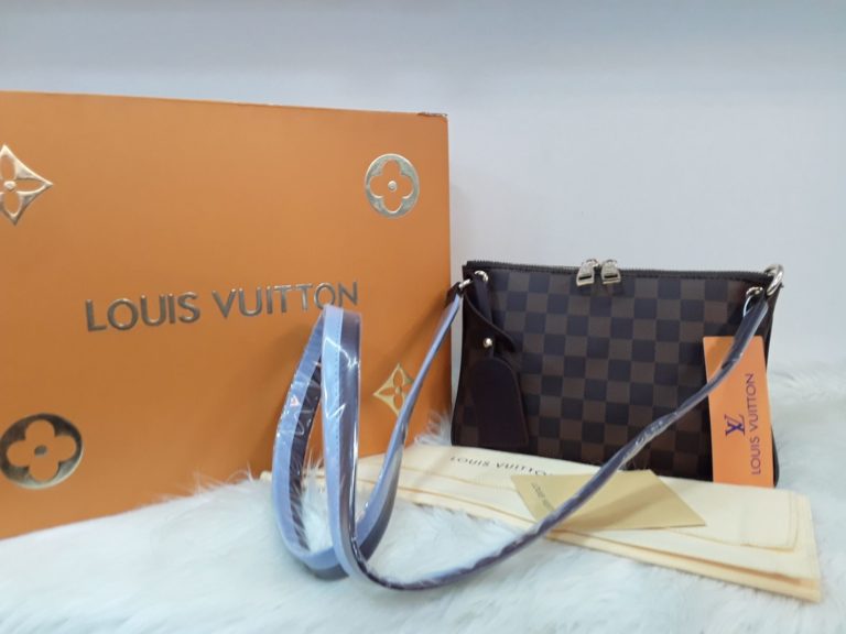 louis vuitton canta suni deri lorette damier capraz askili mavi 27x18