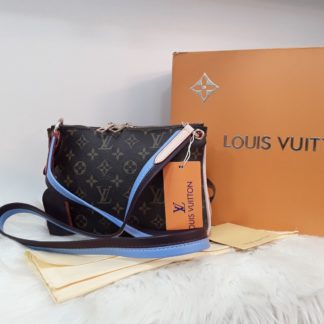 louis vuitton canta suni deri lorette monogram capraz askili mavi 27x18