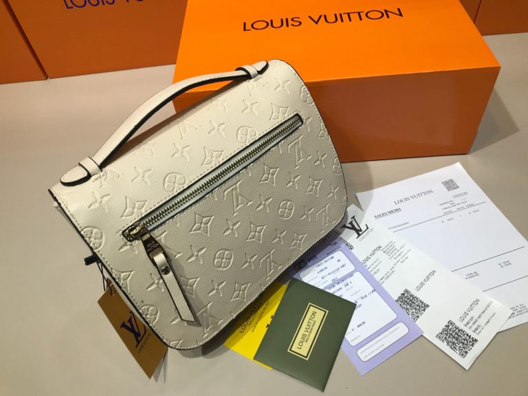 louis vuitton canta suni deri pochette metis krem 24x20