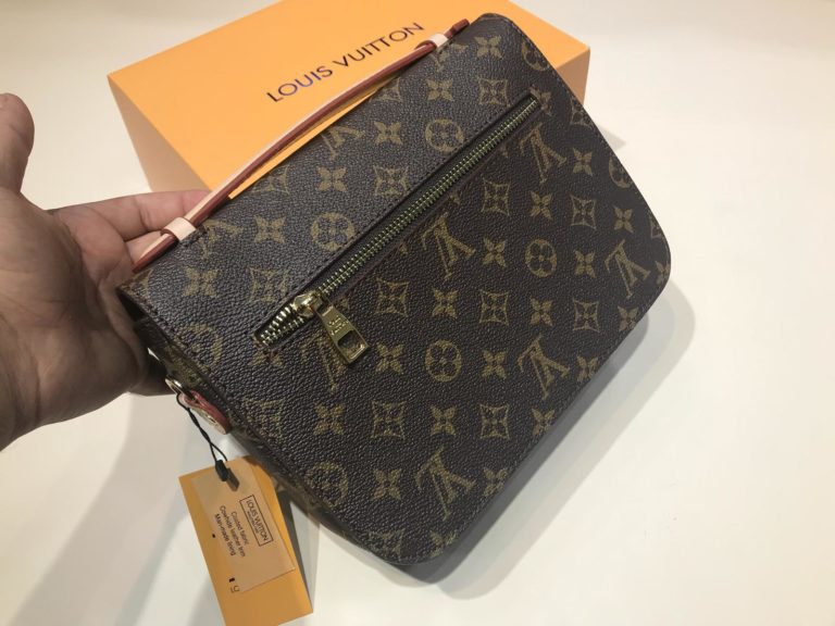 louis vuitton canta suni deri pochette metis monogram  24x20