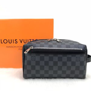 louis vuitton canta toiletry erkek el cantasi damier siyah 24x14