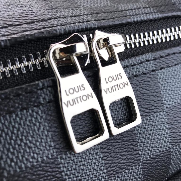 louis vuitton canta toiletry erkek el cantasi damier siyah 24x14