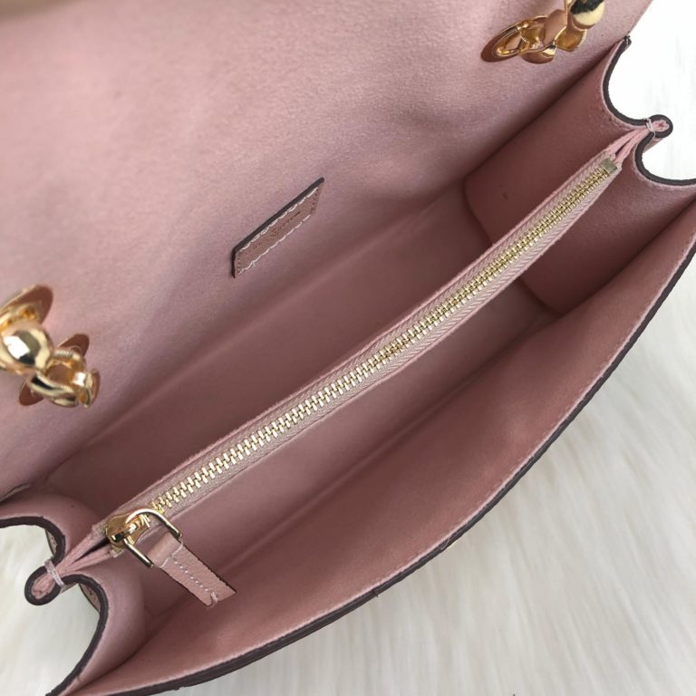 louis vuitton canta victoire monogram pudra pembe 27x17x10