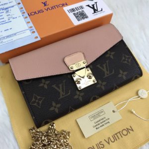 louis vuitton cuzdan Pallas zincirli pudra pembe 19x13