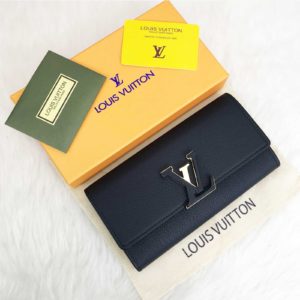 louis vuitton cuzdan capucines lacivert 20x11