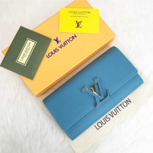 louis vuitton cuzdan capucines mavi 20x11