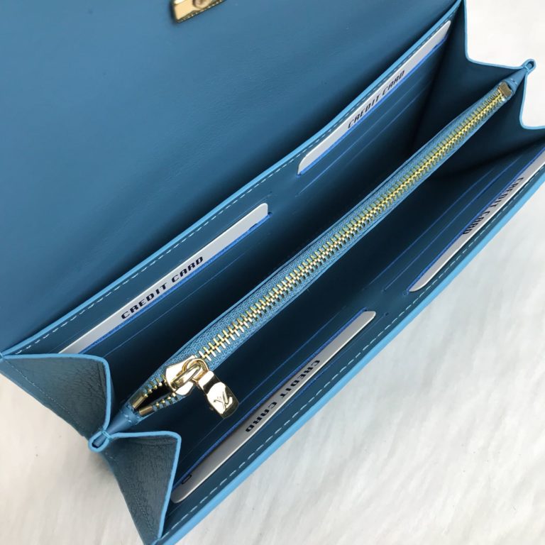 louis vuitton cuzdan capucines mavi 20x11