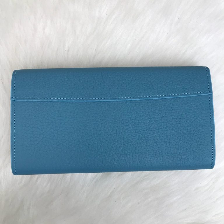 louis vuitton cuzdan capucines mavi 20x11